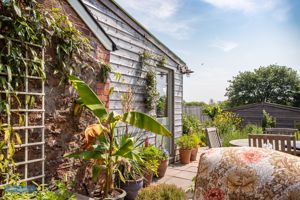 Photo 33- click for photo gallery